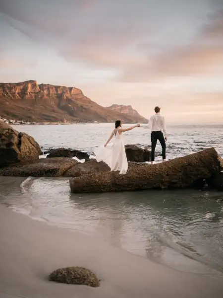 Você também pode fazer imagens lindas como essa de um casal na praia