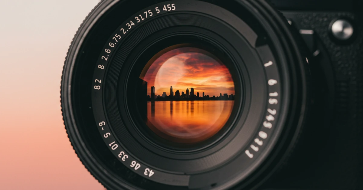 olhar fotográfico na câmera